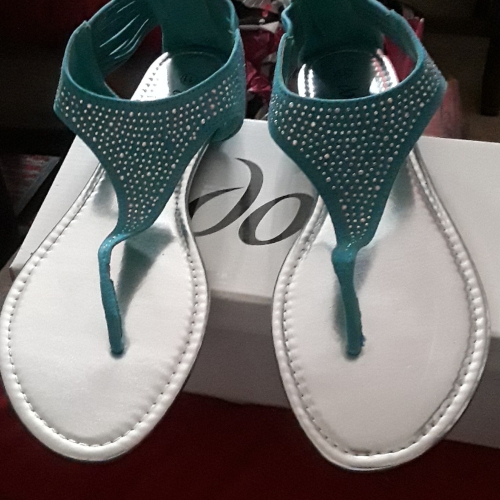 Womens sandals